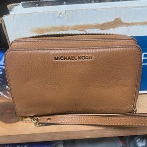 Michael Kors wristlet wallet